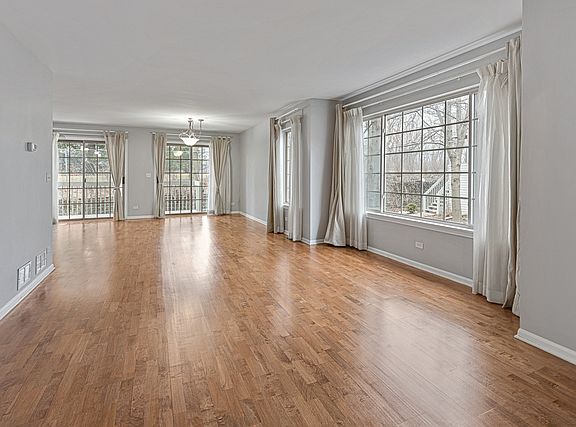 4th image of 1536 N Saint Marks Pl