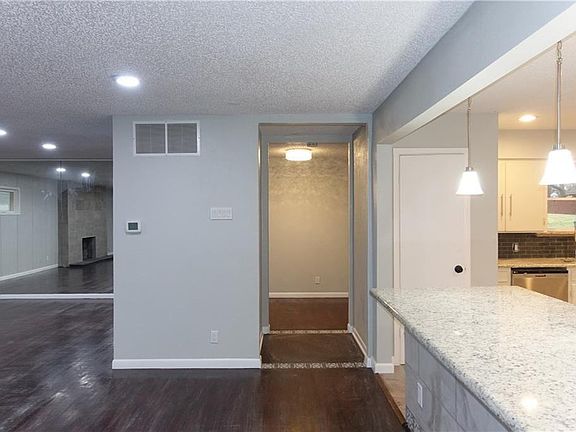 2nd image of 2504 Anglers Dr