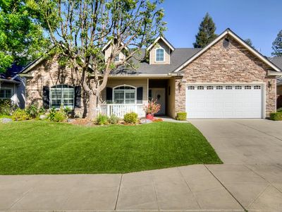 8894 N Winery Ave, Fresno, CA, 93720