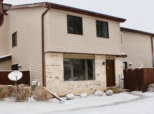 266 Circlegate Rd, New Lenox, IL 60451