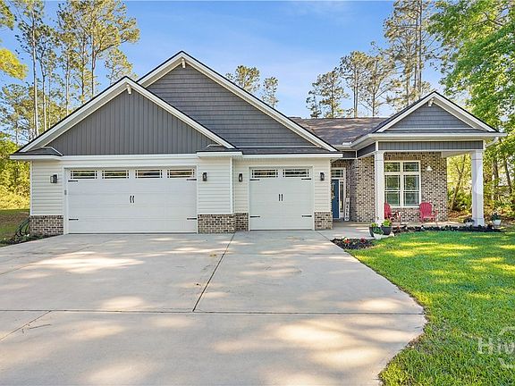 2nd image of 101 Plantation Road