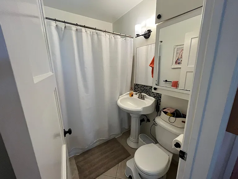 2701 Federal Ave — Photo 8