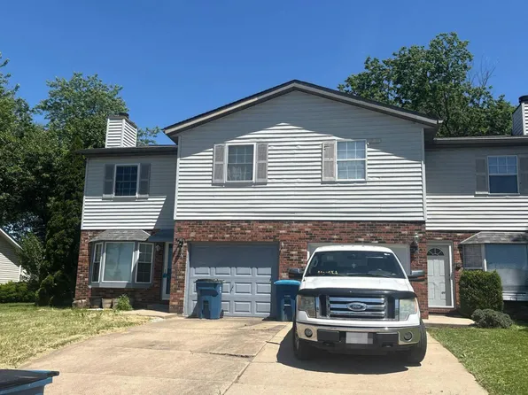 31 Twin Oaks Dr, Shiloh, IL 62221