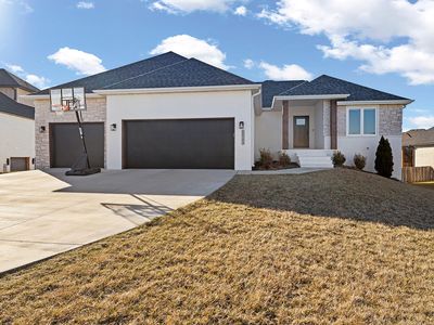1513 N Lake Edge Drive, Springfield, MO, 65802