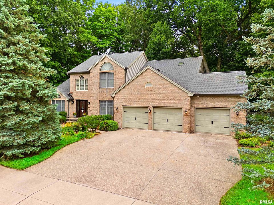 1st image of 835 W Grand Oak Dr