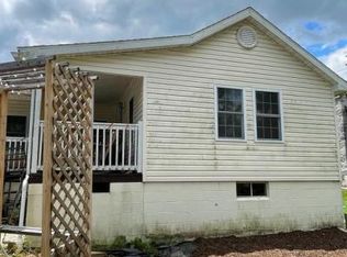 839 Hade Rd, Chambersburg, PA 17202