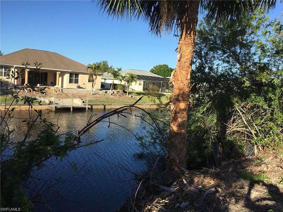 1st image of 215 SW 37th Ln