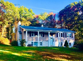 44 Clover Hill Rd, Trumbull, CT 06611