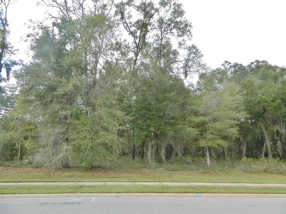 2nd image of 5751 Farnsworth Dr