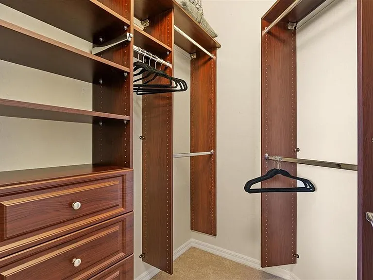 416 Winding Brook Ln #102 — Photo 34