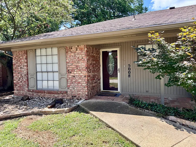 5008 Millsprings Dr — Photo 3