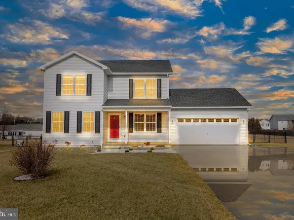 133 Dulcimer Dr, Bunker Hill, WV 25413