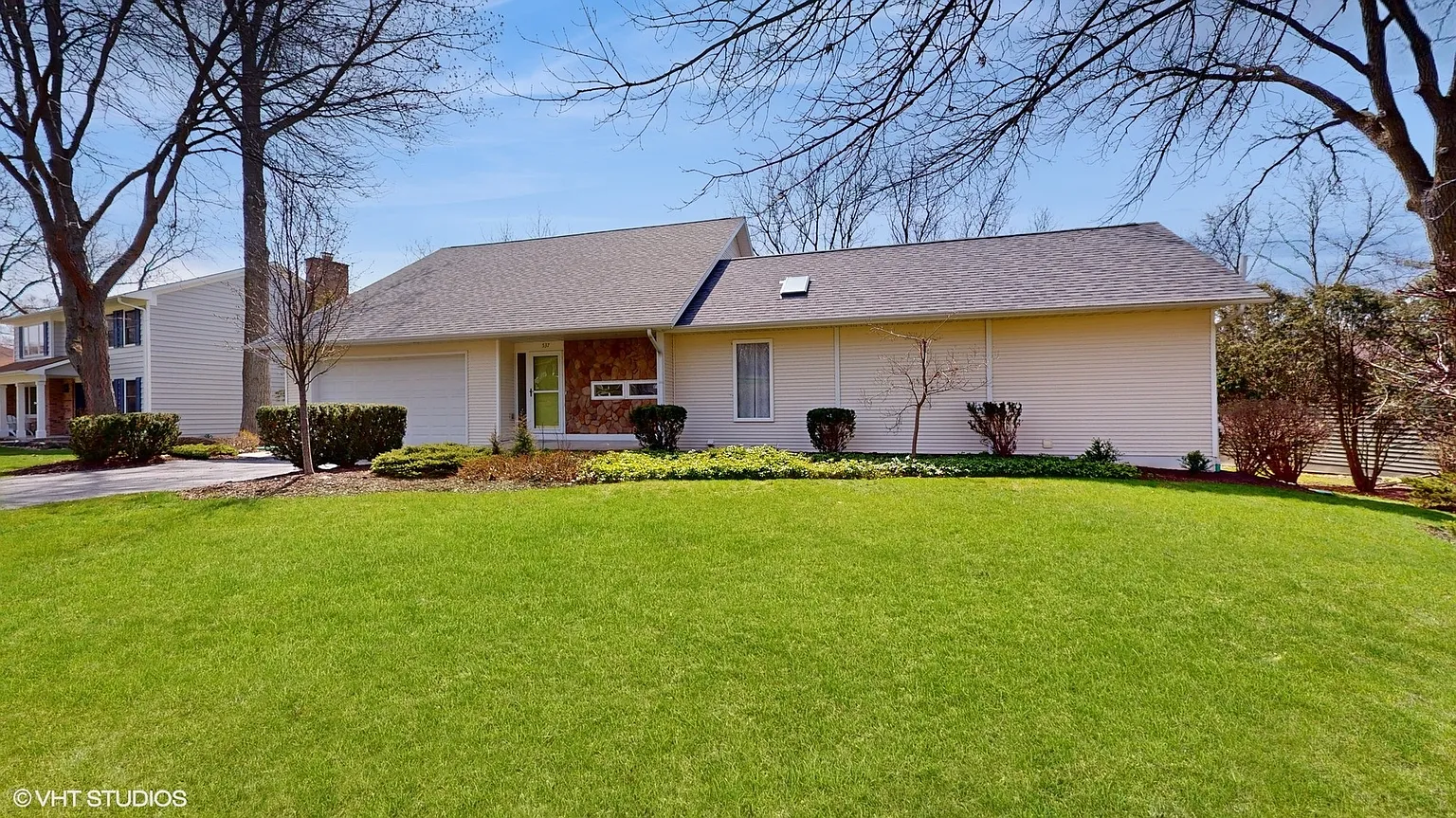 537 Wiswell Dr photo 1
