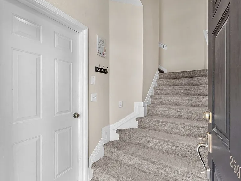 7001 Interbay Blvd — Photo 5