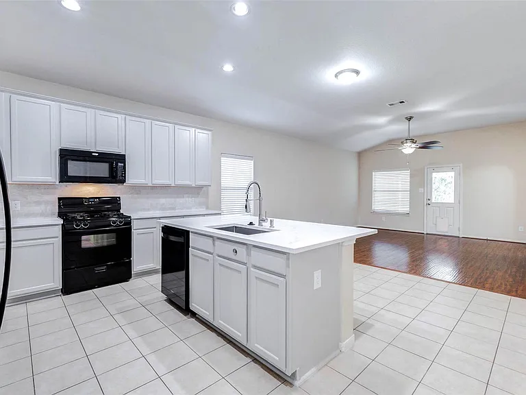 24314 Courtland Oaks St — Photo 5