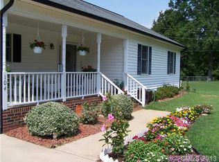 104 Clearview Rd, Statesville, NC 28625