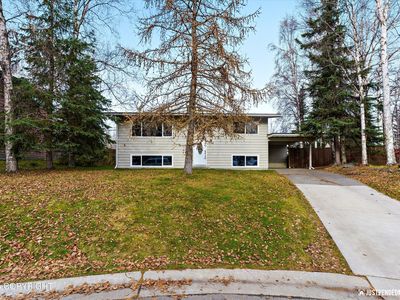 7725 Hennings Way, Anchorage, AK, 99504