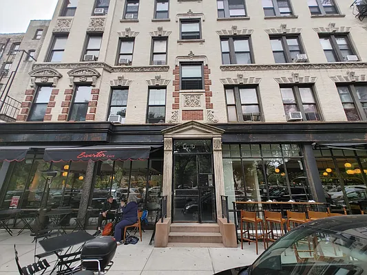 Rented by (Legacy) NY Quality Living Uptown | media 32