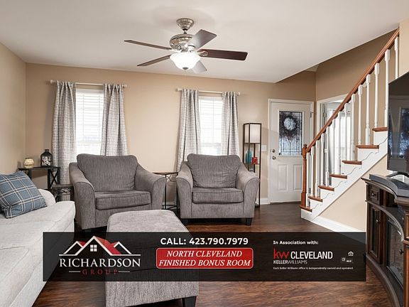 3rd image of 1240 Brookfield Ct NE