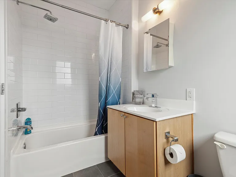 1238 N 28th St #3F — Photo 7