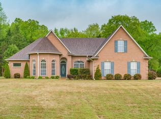 10160 Cypress Lake Dr N, Olive Branch, MS 38654