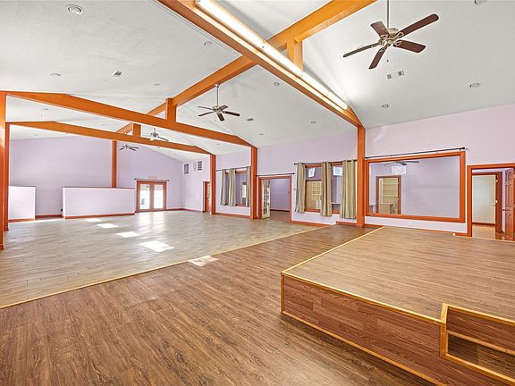 4th image of 25231 Roesner Ln