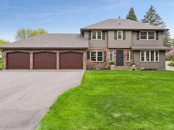 900 Nina Ct, Mendota Heights, MN 55118