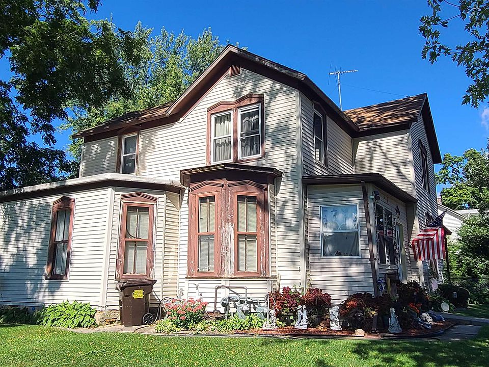 204 S 2nd Ave, Forreston, IL 61030 Zillow