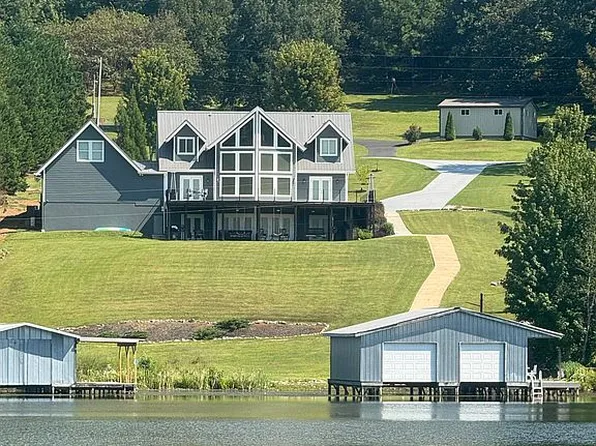 662 Preston Island Cir, Scottsboro, AL 35769