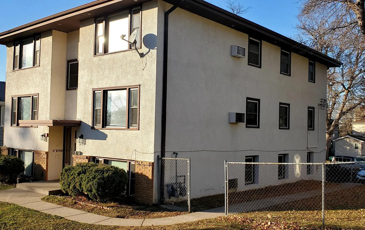 2 bed, 850 sqft, $1,250 — Photo 3