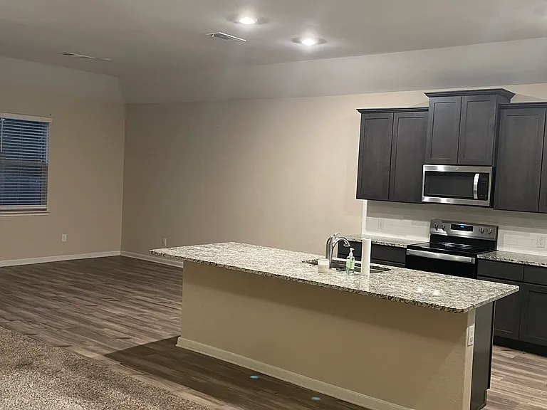 1714 Sandalwood Way — Photo 5