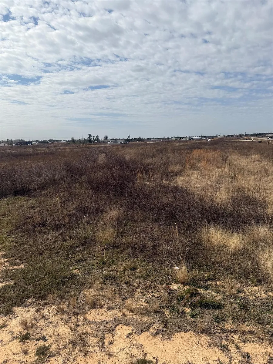 Building Photo - 1540 Road 5860