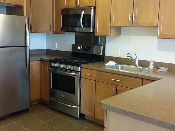 4th image of 14008 Sanford Ave APT 4C