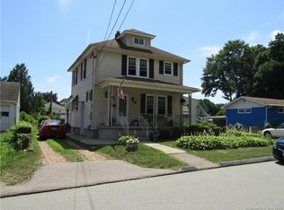 18 Carpenter St, Norwich, CT 06360