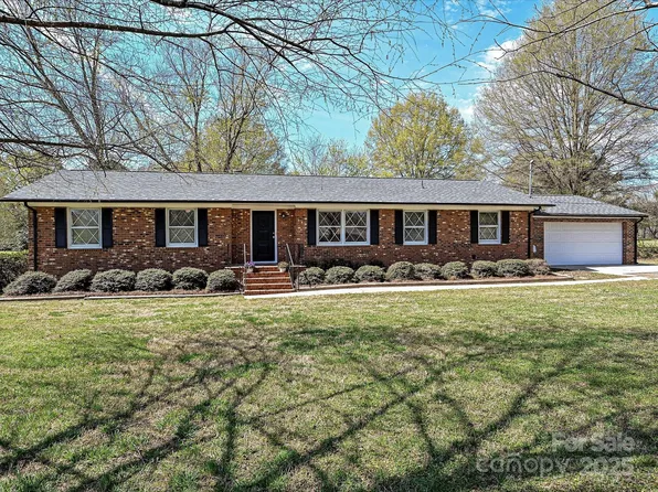 12300 Eva St, Matthews, NC 28105