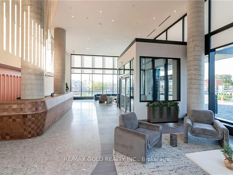 25 Wellington St S #2209 — Photo 9