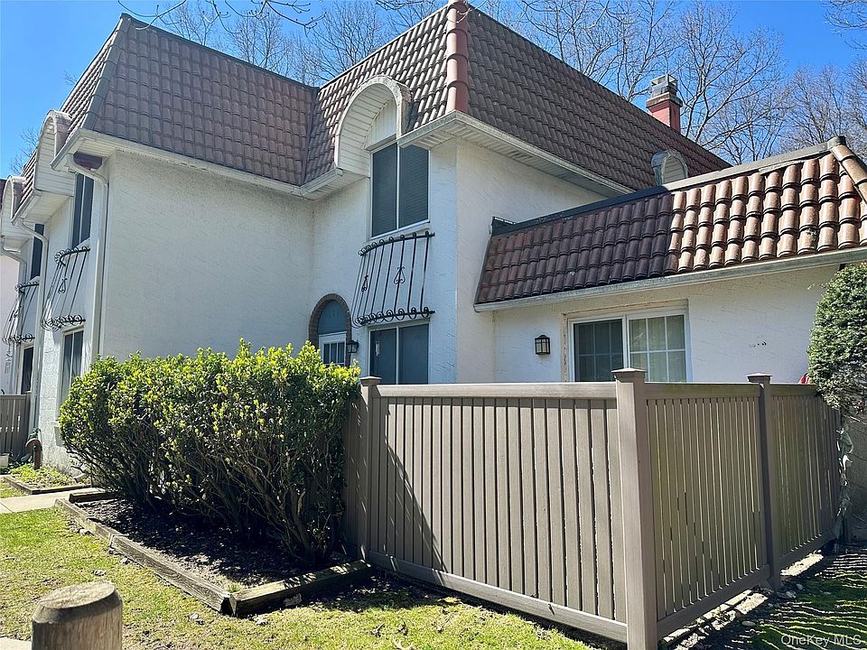 1st image of 280 Brettonwoods Drive
