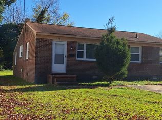 704 Old Buckroe Rd, Hampton, VA 23663