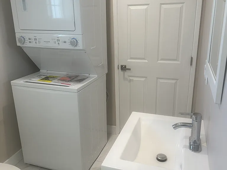 24047 Gilmore St #24049 — Photo 5