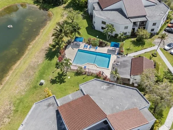 9433 Fontainebleau Boulevard #212, Miami, FL 33172