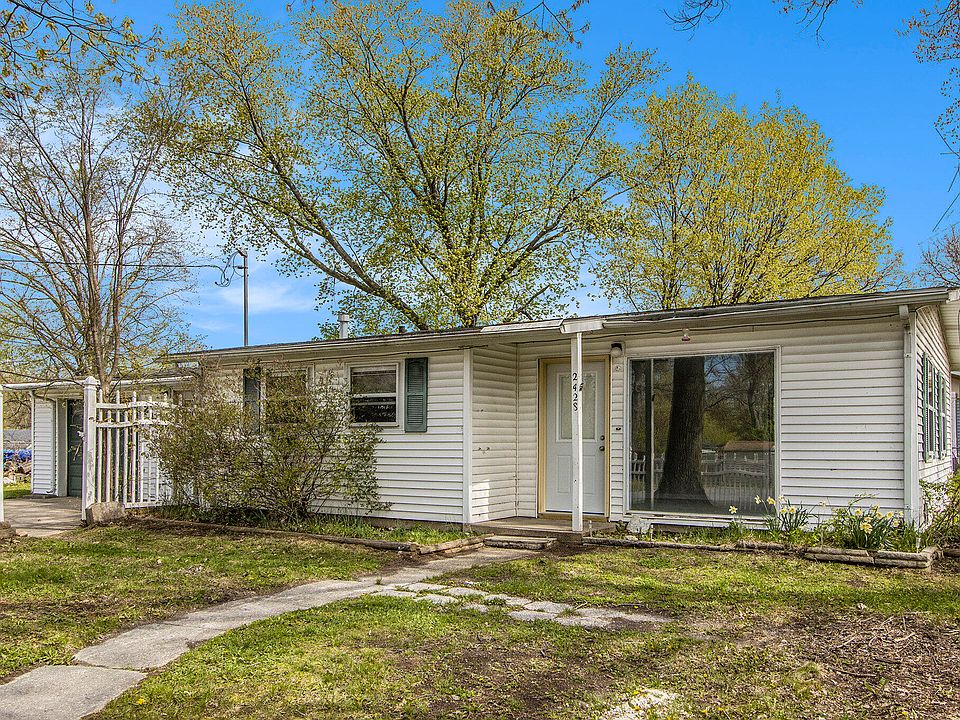 1st image of 2428 Monterey Cir