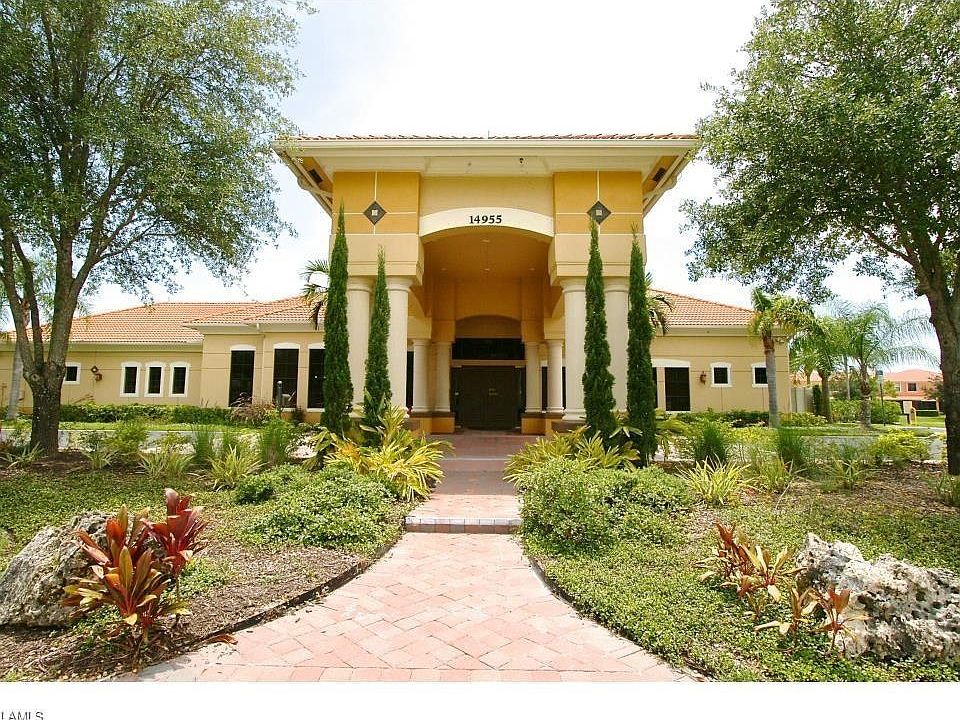 Club house entrance