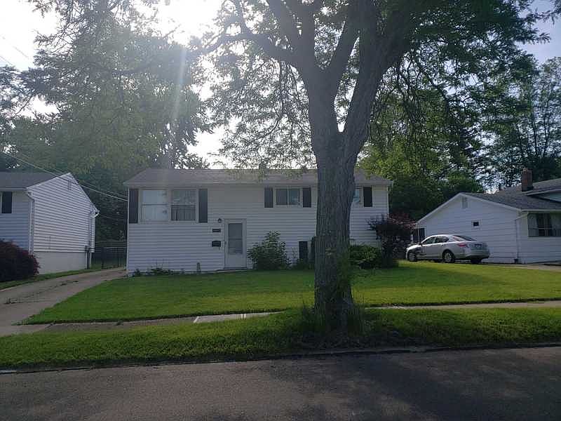 1st image of 4017 W 176th St