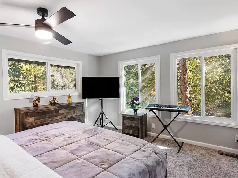 24649 Valle Dr — Photo 32