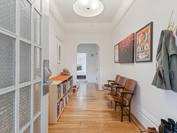 3877 Cesar Chavez St #C, San Francisco, CA 94131