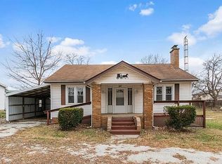 307 S Pleasant St, Milroy, IN
