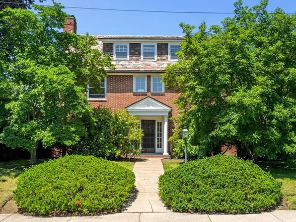 66 Phillips Ave, Swampscott, MA 01907