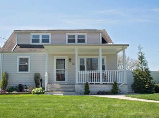 61 Harrison Pl, Parlin, NJ 08859