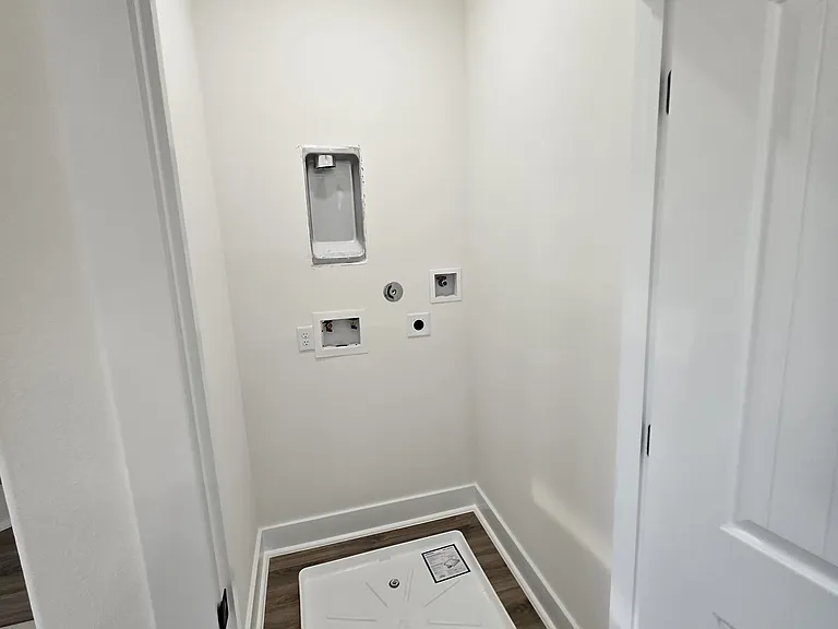 3802 Yale St — Photo 16