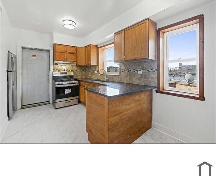 5639 N Artesian Ave, Chicago, IL 60659 | Zillow